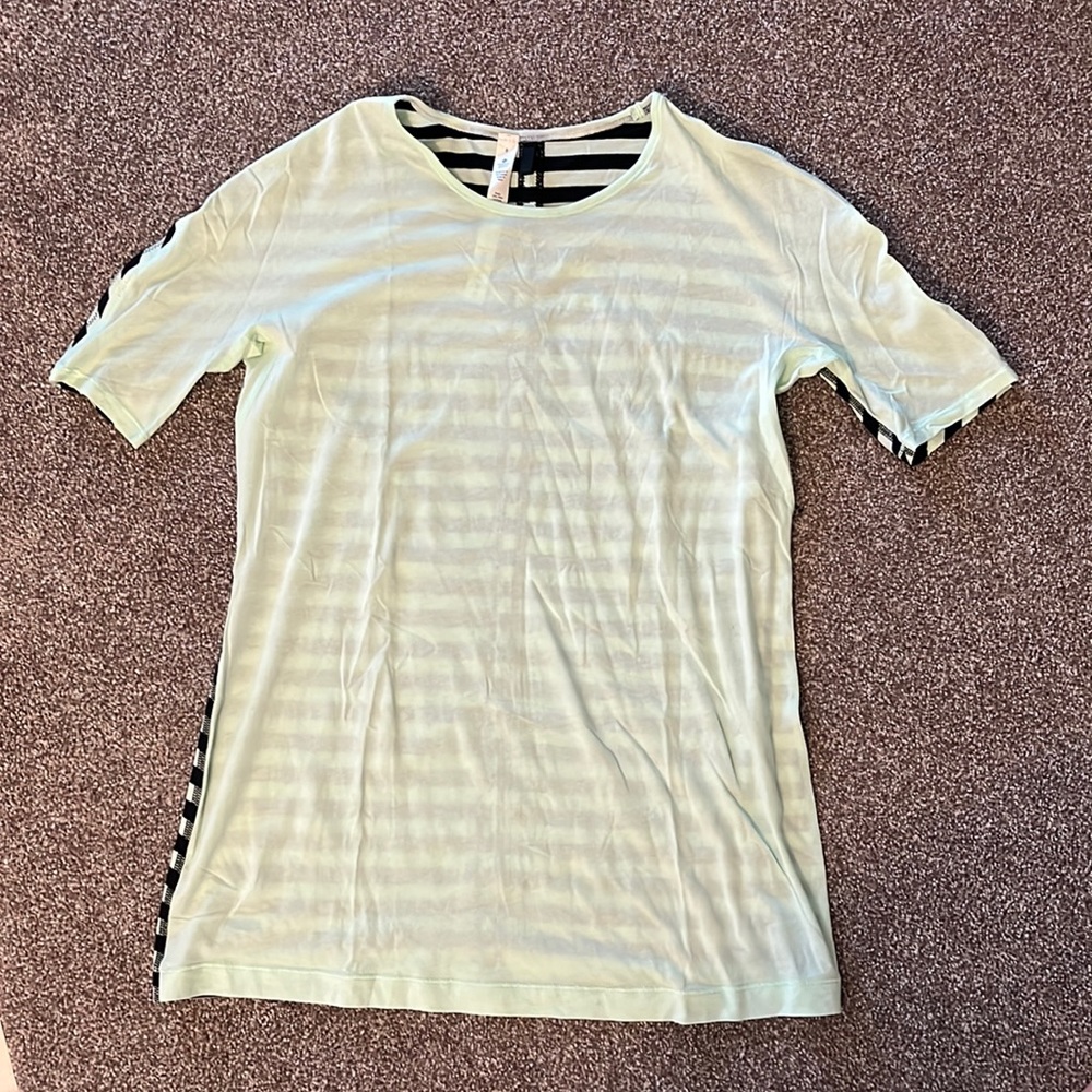 NWOTs! Never worn before Lululemon shirt size 8